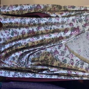 Rock and republic Gray and purple floral print